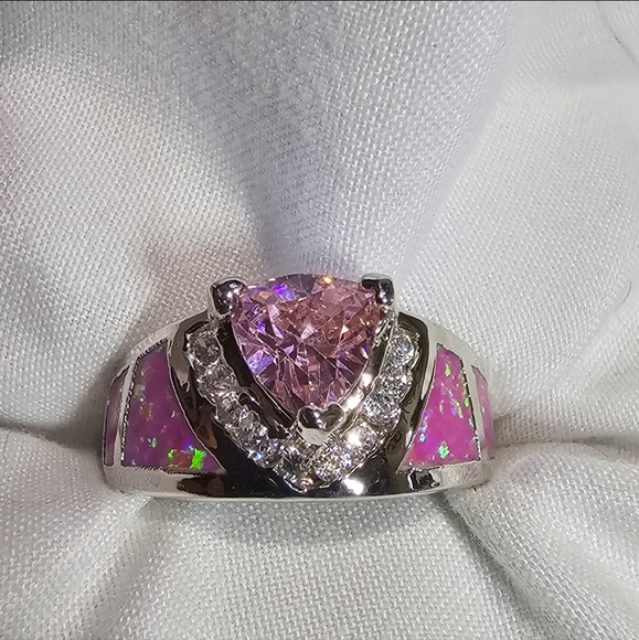 Gorgeous Pink CZ/Fire Opal Ring size 8 - Picture 2 of 15